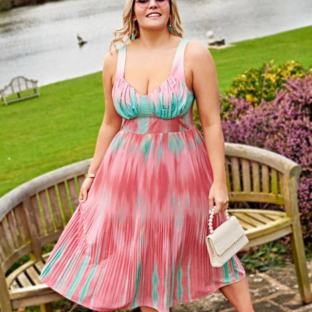 SHEIN Curve Tie Dye Plisse Hem Bustier Cami Dress